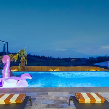 Saklikent 2 Bedroom ヴィラ